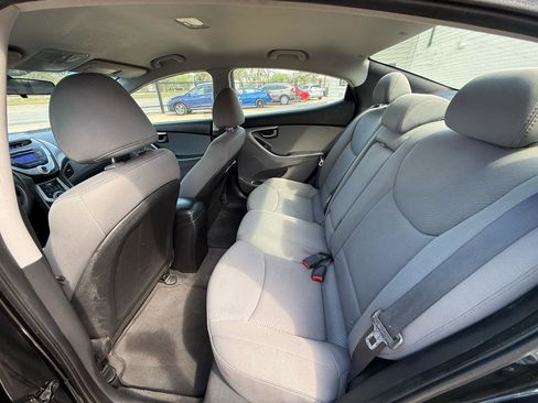 Used 2013 Hyundai Elantra GLS image 10