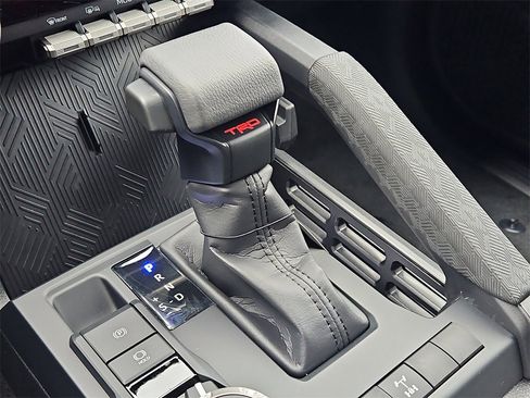 New 2025 Toyota Tacoma TRD Off-Road image 18