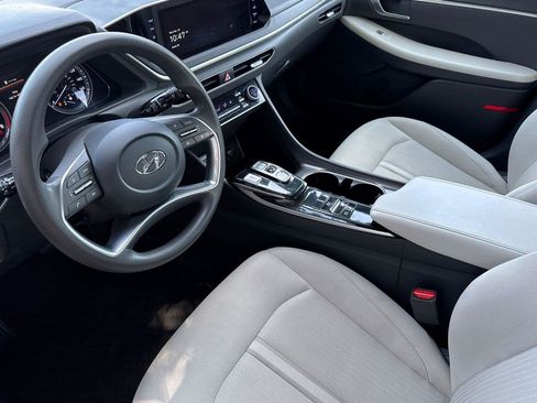 Used 2023 Hyundai Sonata SEL image 2