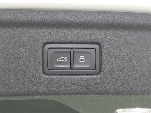 Used 2022 Audi A5 2.0T Premium Plus image 12
