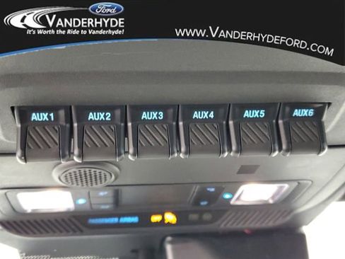 Used 2024 Ford Bronco Wildtrak image 28