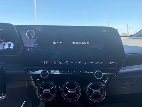Used 2025 Chevrolet Blazer EV RS AWD/4WD image 22