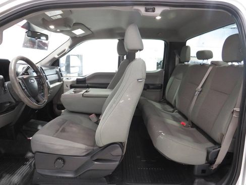 Used 2018 Ford F250 XL w/ Power Equipment Group AWD/4WD image 14