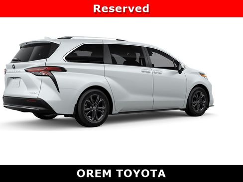 New 2026 Toyota Sienna Platinum AWD/4WD image 10