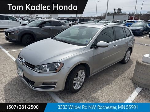 Used 2015 Volkswagen Golf TDI SEL image 1