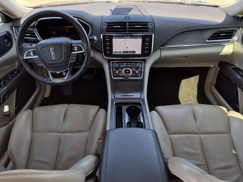 Used 2020 Lincoln Continental w/ Premium Package FWD image 19