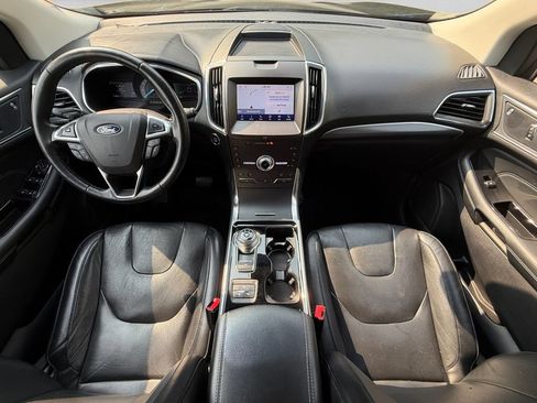 Used 2020 Ford Edge Titanium w/ Equipment Group 301A AWD/4WD image 15