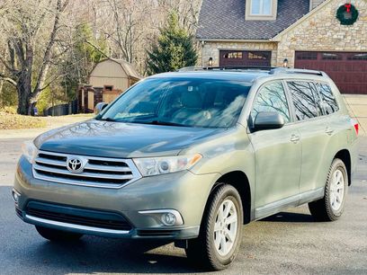 Used 2012 Toyota Highlander SE