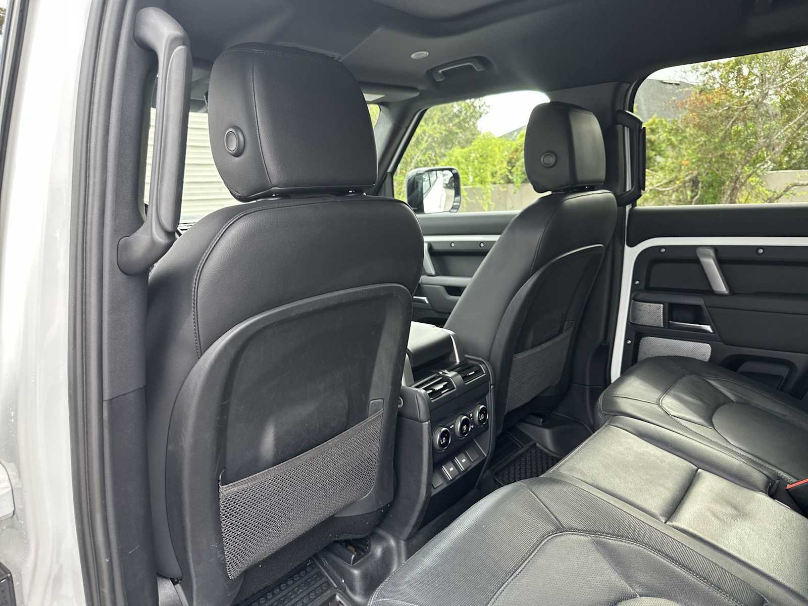Used 2024 Land Rover Defender 130 X-Dynamic SE AWD/4WD image 16