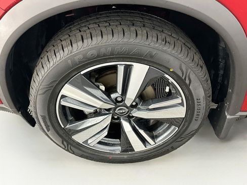 Used 2023 Nissan Rogue SL AWD/4WD image 11
