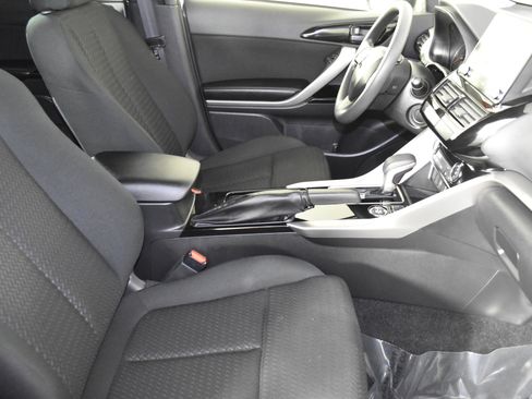 Used 2024 Mitsubishi Eclipse Cross LE image 41