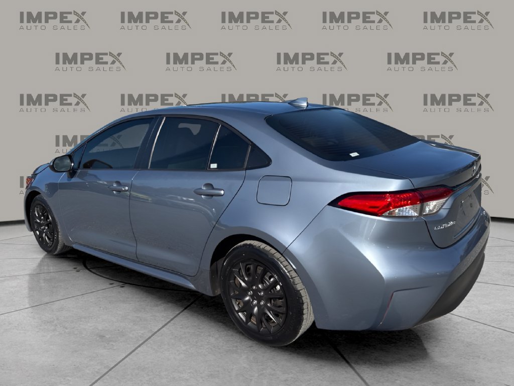 Used 2024 Toyota Corolla LE FWD image 3