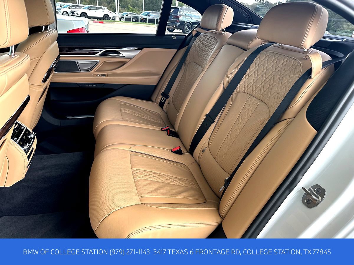 Certified 2022 BMW 740i w/ M Sport Package RWD image 16