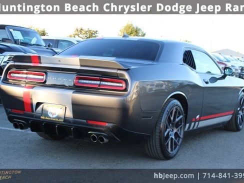 Used 2019 Dodge Challenger GT w/ Plus Package image 5
