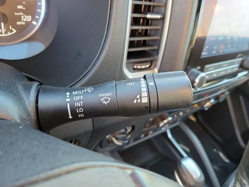 Used 2023 Nissan Frontier SV w/ SV Convenience Package image 23