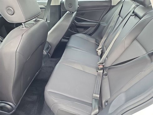 Used 2020 Volkswagen Jetta SE w/ SE Cold Weather Package image 31