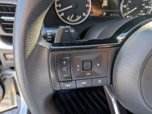 Used 2021 Nissan Rogue S image 16