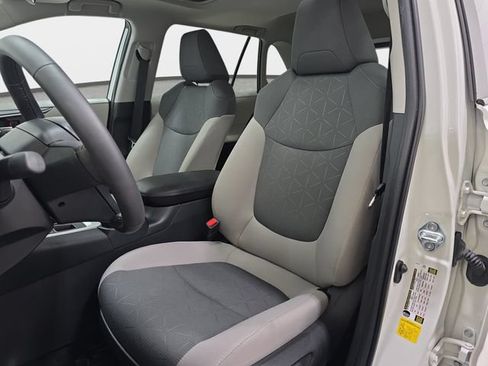 Certified 2023 Toyota RAV4 XLE w/ Convenience Package AWD/4WD image 12