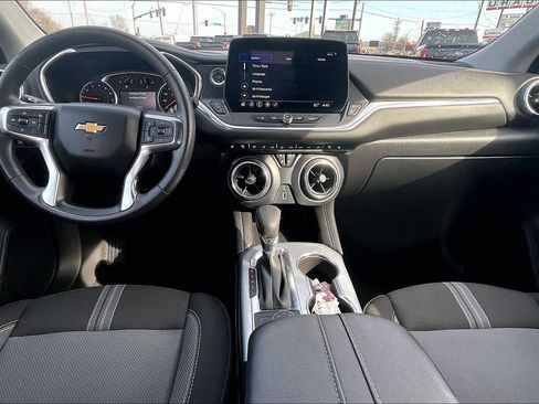 Used 2025 Chevrolet Blazer LT image 14