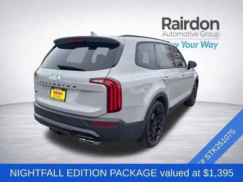 Certified 2022 Kia Telluride EX w/ EX Premium Package image 3