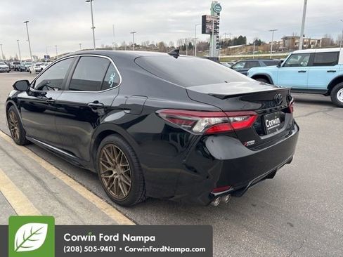 Used 2023 Toyota Camry SE w/ Cold Weather Package image 8