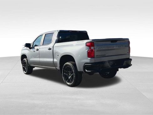 Used 2025 Chevrolet Silverado 1500 LT Trail Boss w/ Convenience Package II image 7