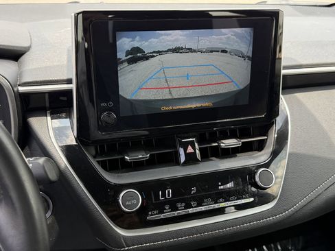 Used 2023 Toyota Corolla SE FWD image 18