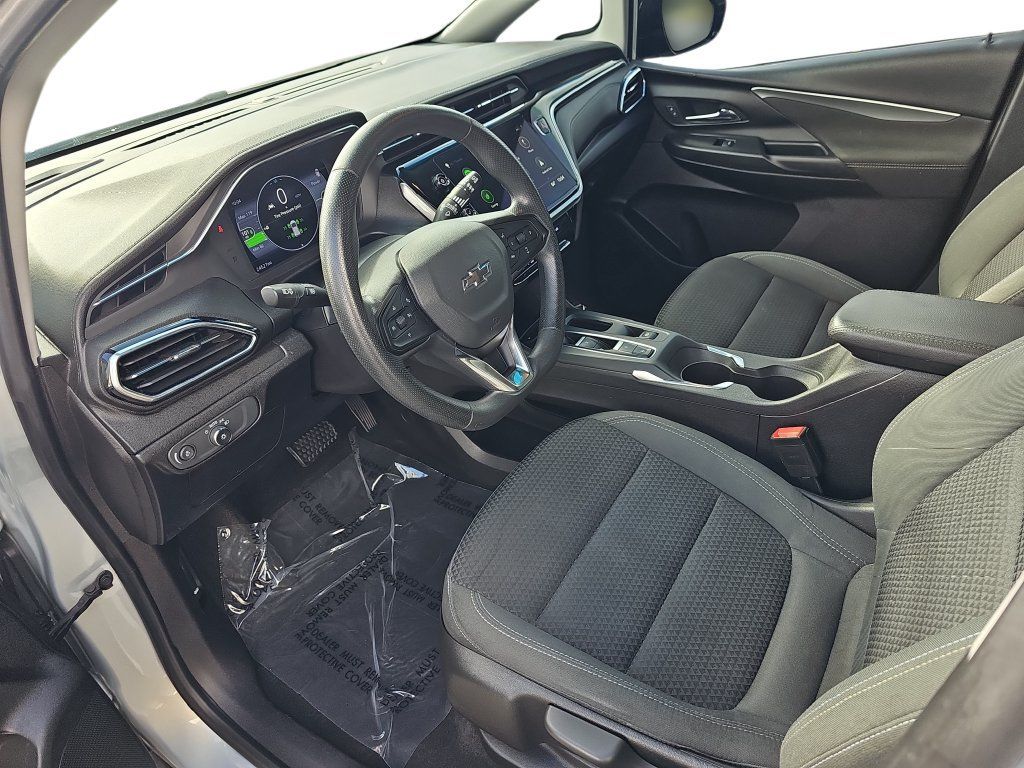 Used 2023 Chevrolet Bolt LT w/ Driver Confidence Package FWD image 16