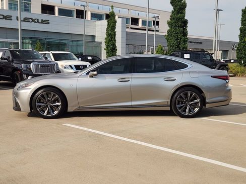 Used 2019 Lexus LS 500 F Sport w/ Accessory Package (Z2) RWD image 4