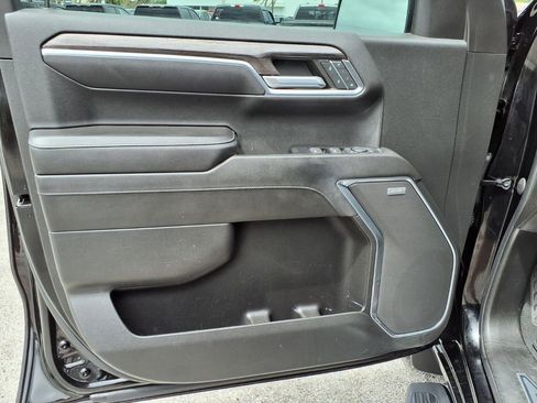 Used 2022 Chevrolet Silverado 1500 LTZ image 22