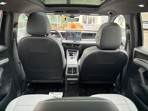 New 2026 Volkswagen Tiguan SE R-Line image 51