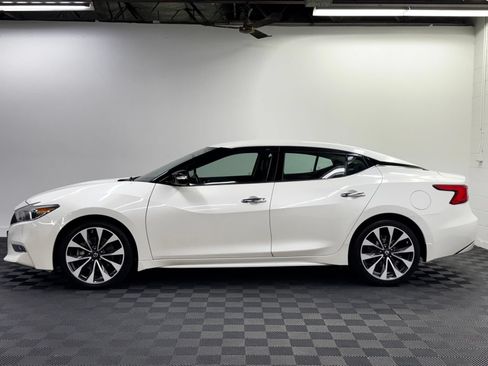 Used 2017 Nissan Maxima SR FWD image 3