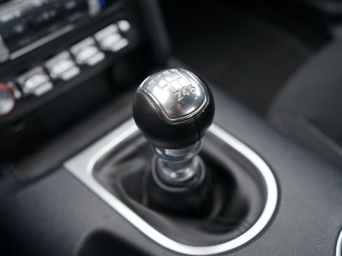 Used 2022 Ford Mustang GT RWD image 16