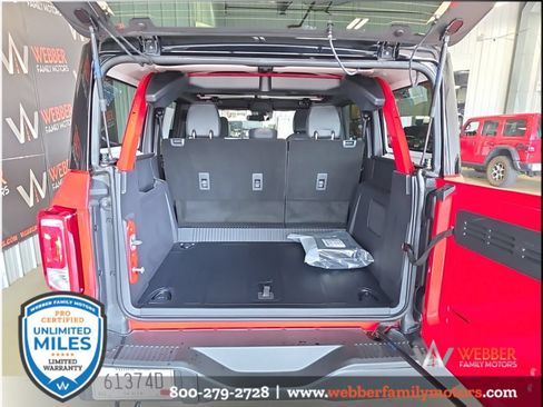 Used 2024 Ford Bronco Black Diamond AWD/4WD image 13