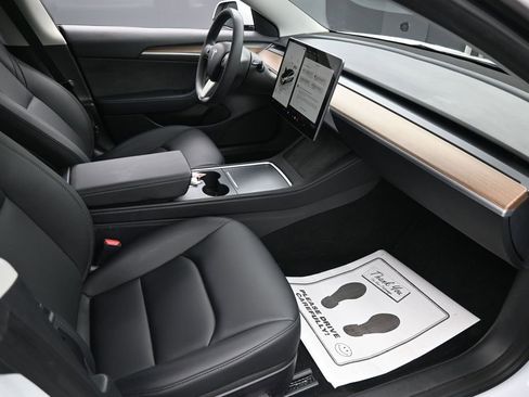 Used 2023 Tesla Model 3 Standard Range RWD image 34