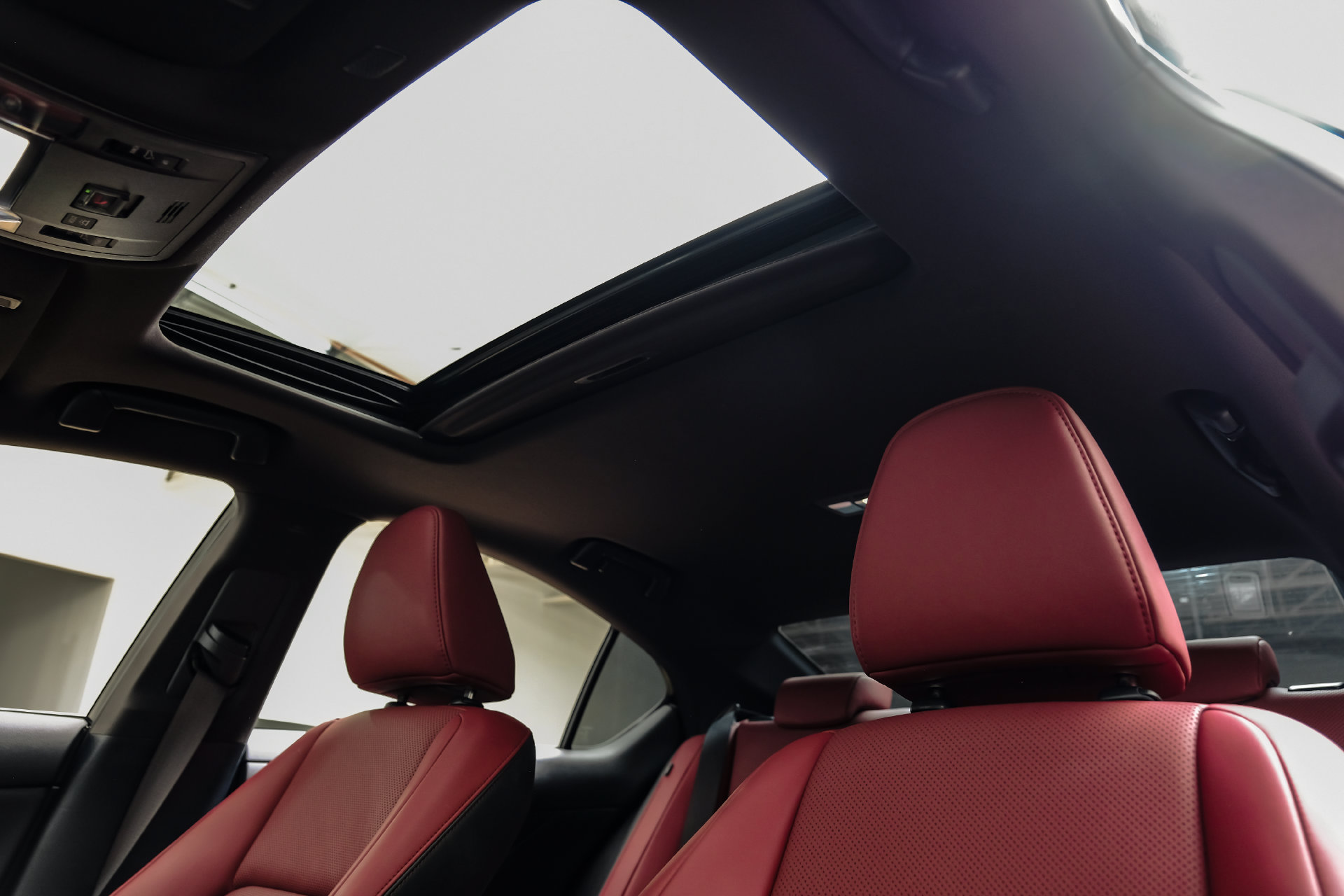 Used 2025 Lexus IS 350 F Sport RWD image 5