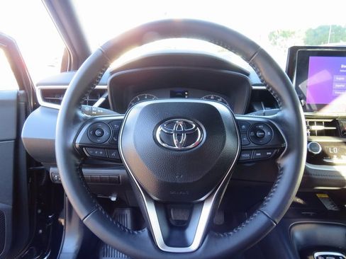 Certified 2024 Toyota Corolla SE image 32