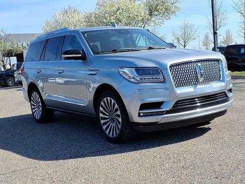 Used 2021 Lincoln Navigator Reserve w/ Luxury Package AWD/4WD image 7