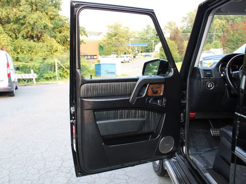 Used 2015 Mercedes-Benz G 550 image 31