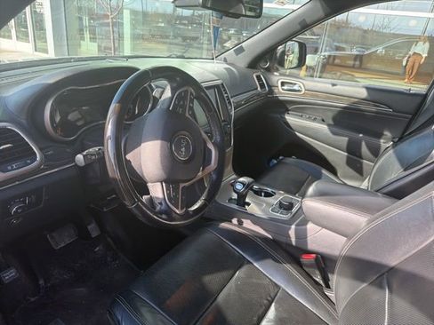 Used 2015 Jeep Grand Cherokee Overland w/ Advanced Technology Group image 18