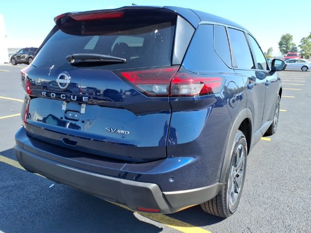 Used 2024 Nissan Rogue SV AWD/4WD image 24