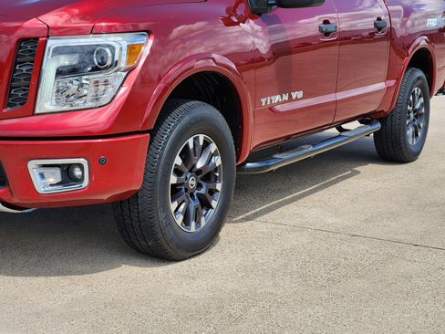 Used 2018 Nissan Titan PRO-4X w/ Pro-4x Utility Package image 11