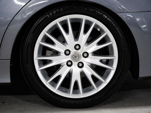 Used 2013 Lexus GS 450h w/ Luxury Pkg RWD image 61