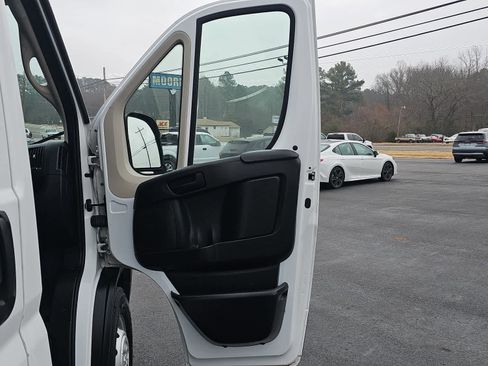Used 2021 RAM ProMaster 2500 w/ Convenience Group image 23