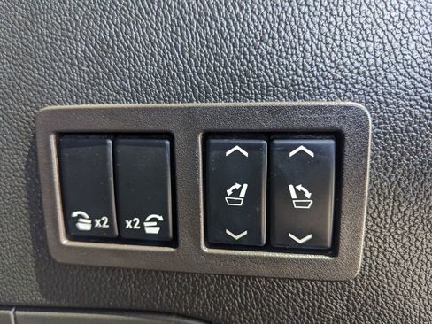 Used 2019 GMC Yukon SLT w/ Open Road Package RWD image 49