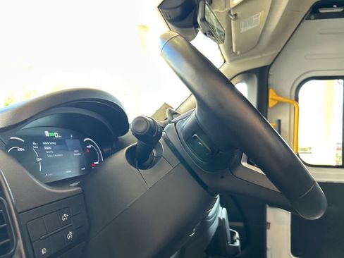 Used 2024 RAM ProMaster 3500 w/ Delivery Van Package FWD image 39