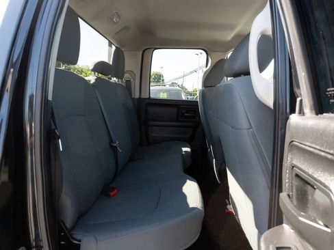 Used 2017 RAM 1500 Express AWD/4WD image 26