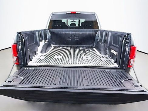 Used 2020 Ford F150 Lariat image 14