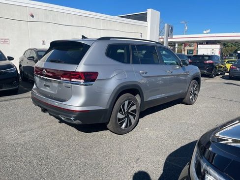 New 2026 Volkswagen Atlas SE image 4