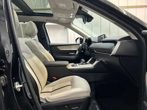 Used 2025 MAZDA CX-70 Plug-In Hybrid w/ Premium Pkg AWD/4WD image 21